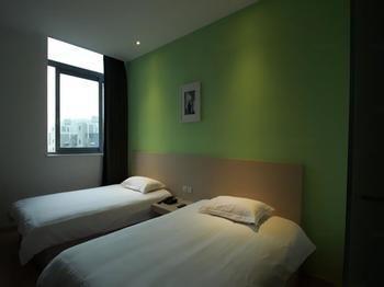 Motel 168 Shanghai Pudong Huinan Metro Station Tesco Eksteriør billede