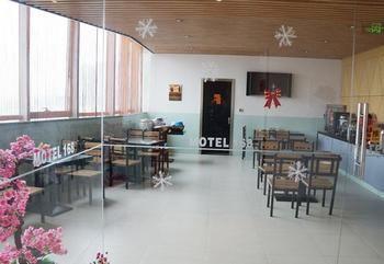 Motel 168 Shanghai Pudong Huinan Metro Station Tesco Eksteriør billede
